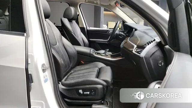 BMW X5 (G05) 2021 Белый из Кореи, фото 2