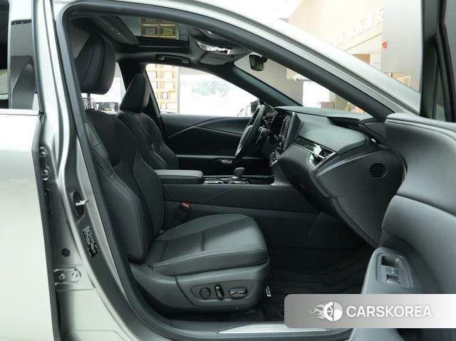 Lexus RX 2024 Серебристо-серый из Китая, фото 2