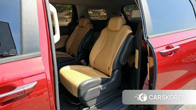 Kia Carnival 4th generation 2021 Красный из Кореи, фото 2