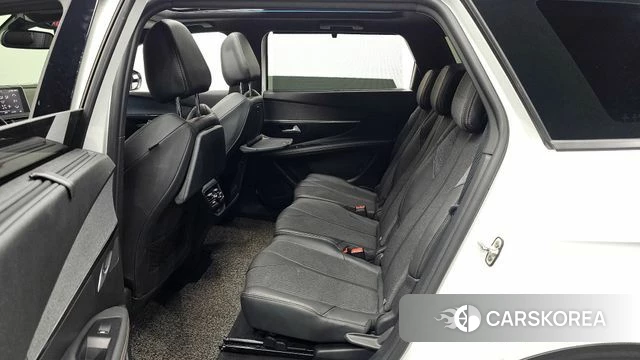 Peugeot 5008 second generation 2021 Белый из Кореи, фото 2