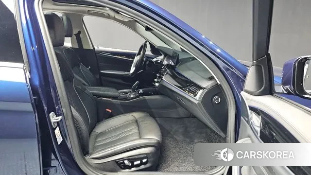 BMW 5 Series (G30) 2020 Синий из Кореи, фото 2