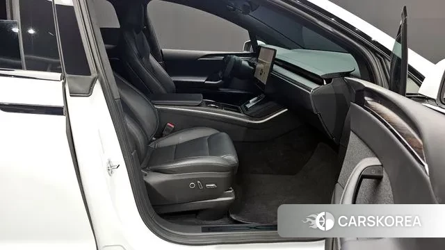 Tesla Model X 2023 Белый из Кореи, фото 2