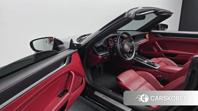 Porsche 911(992) 2020 Черный из Кореи, фото 2