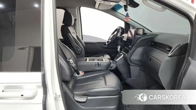 Hyundai Staria 2024 Белый из Кореи, фото 2