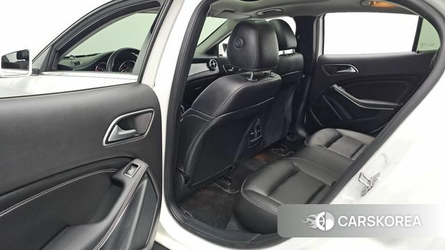 Mercedes-Benz GLA-Class X156 2019 Белый из Кореи, фото 2