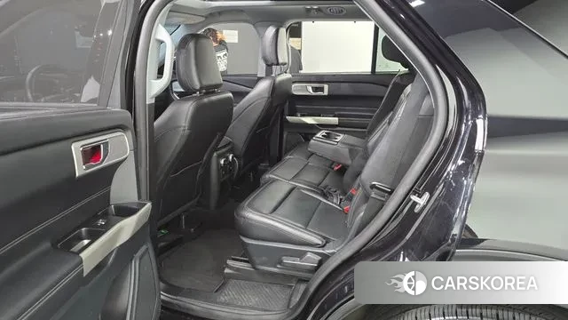 Ford Explorer 6th Generation 2021 Черный из Кореи, фото 2