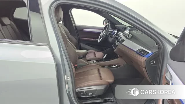 BMW X2 (F39) 2022 Серый из Кореи, фото 2