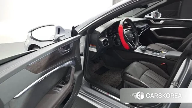 Audi A7 (4K) 2020 Серебристо-серый из Кореи, фото 2