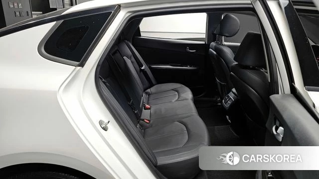 Kia K5 second generation 2018 Белый из Кореи, фото 2