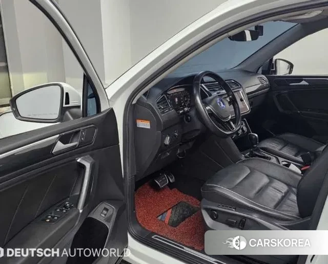 Volkswagen Tiguan Allspace 2018 Белый из Кореи, фото 2