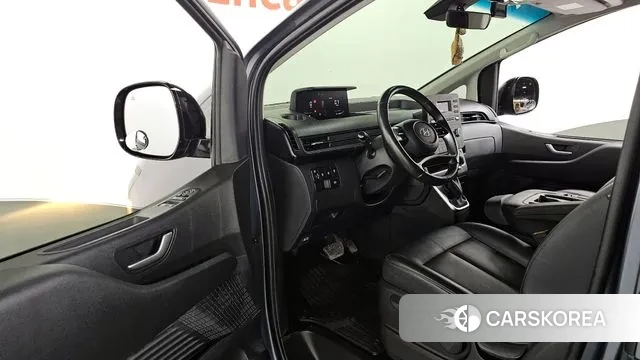 Hyundai Staria 2023 Серый из Кореи, фото 2