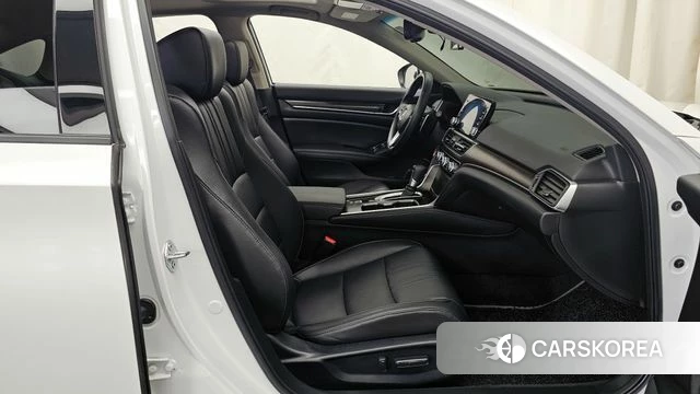 Honda Accord 10th Generation 2022 Белый из Кореи, фото 2