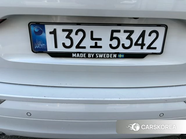 Volvo XC60 second Generation 2021 Белый из Кореи, фото 2