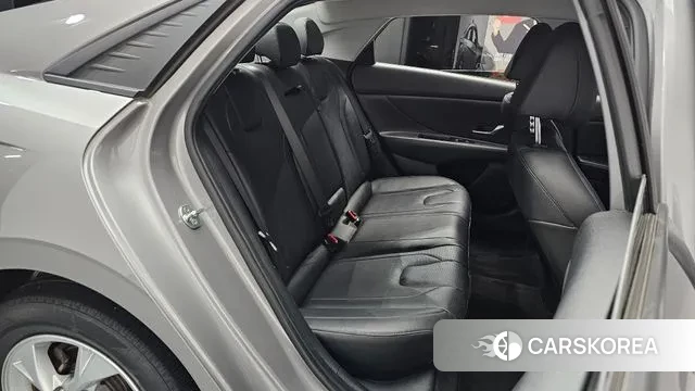 Hyundai Avante (CN7) 2020 Серебристо-серый из Кореи, фото 2