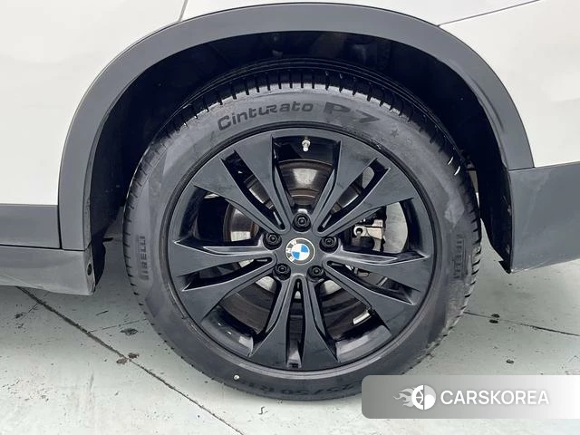 BMW X1 2021 Белый из Китая, фото 2