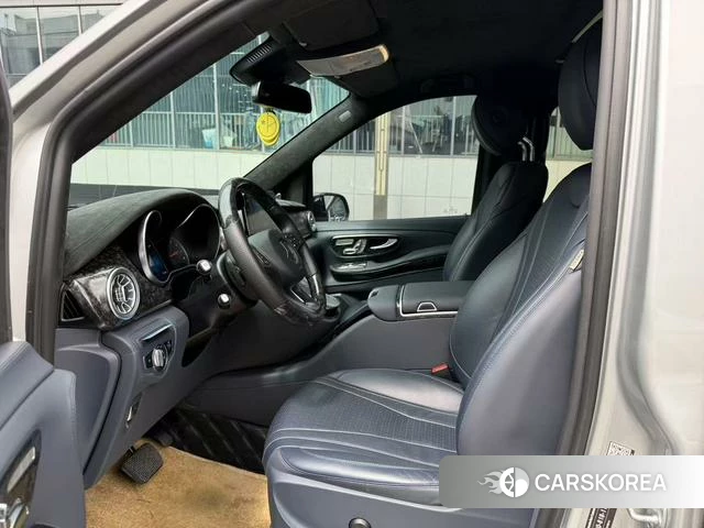 Mercedes-Benz V-class 2022 Темно-серый из Китая, фото 2