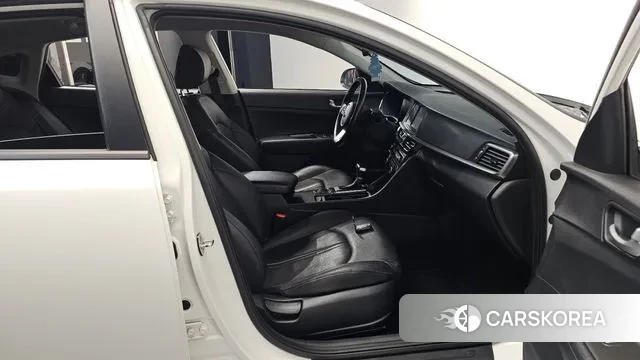 Kia The New K5 2nd generation 2018 Белый из Кореи, фото 2