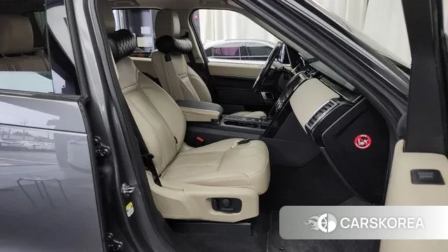 Land Rover Discovery 5 2019 Серый из Кореи, фото 2