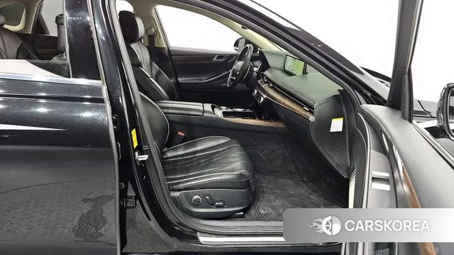 Genesis Electrified G80 (RG3) 2021 Черный из Кореи, фото 2