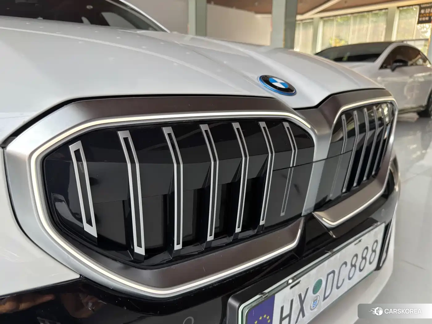 BMW i5 2025 Белый из Китая, фото 2