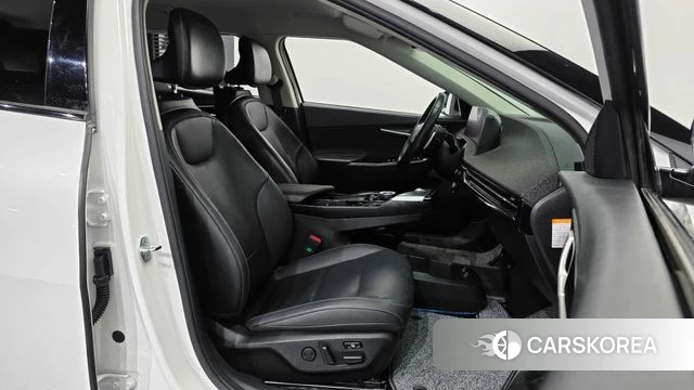 Kia EV6 2022 Белый из Кореи, фото 2