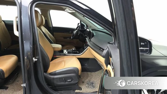 Kia Carnival 4th generation 2023 Серый из Кореи, фото 2