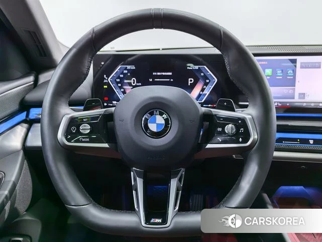 BMW 5 series 2025 Черный из Китая, фото 2