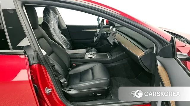 Tesla Model 3 2021 Красный из Кореи, фото 2