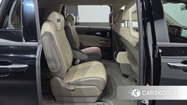 Kia Carnival 4th generation 2023 Черный из Кореи, фото 2