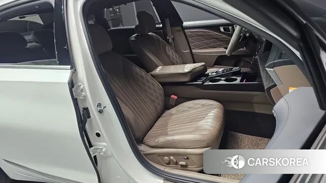 Kia K8 Hybrid 2021 Белый из Кореи, фото 2