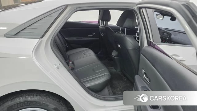 Hyundai Avante (CN7) 2020 Серебристо-серый из Кореи, фото 2