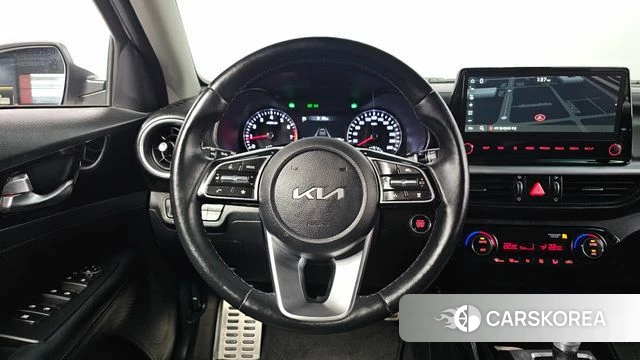 Kia The New K3 2nd generation 2024 Белый из Кореи, фото 2