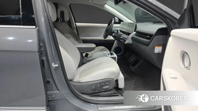 Hyundai Ionic 5 2022 Серебристо-серый из Кореи, фото 2