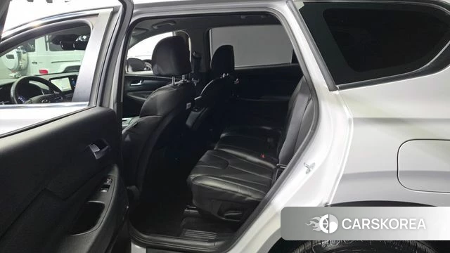 Hyundai The New Santa Fe 2023 Белый из Кореи, фото 2