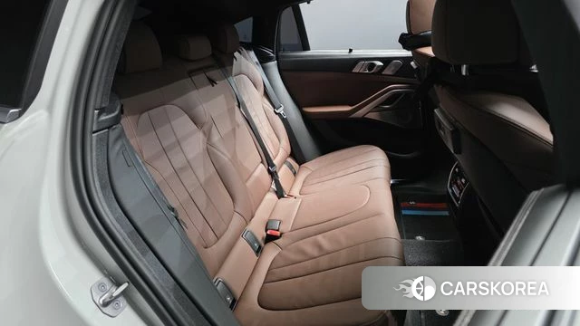BMW X6 (G06) 2021 Белый из Кореи, фото 2