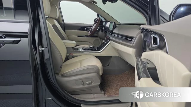 Kia Carnival 4th generation 2023 Черный из Кореи, фото 2
