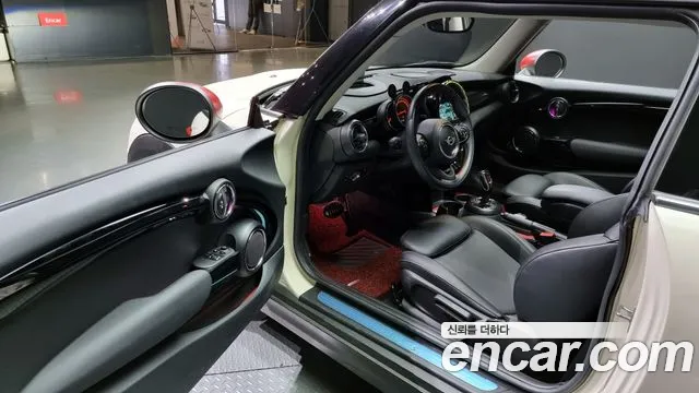 Mini Cooper SD 2019 Жемчужный цвет из Кореи, фото 2