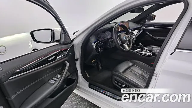 BMW 5 Series (G30) 2021 Белый из Кореи, фото 2