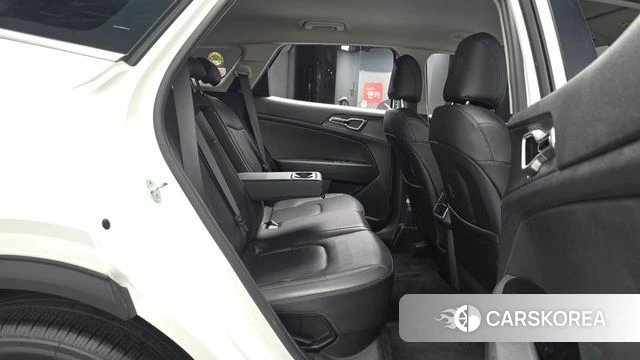 Kia Sportage 5th Generation 2022 Белый из Кореи, фото 2
