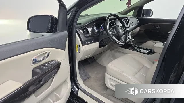 Kia The New Carnival 2020 Черный из Кореи, фото 2