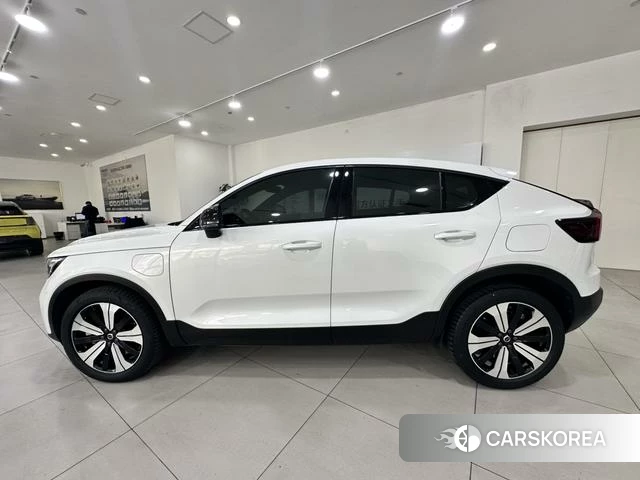 Volvo C40 EV 2023 Белый из Китая, фото 2
