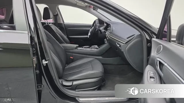 Hyundai Sonata (DN8) 2021 Черный из Кореи, фото 2