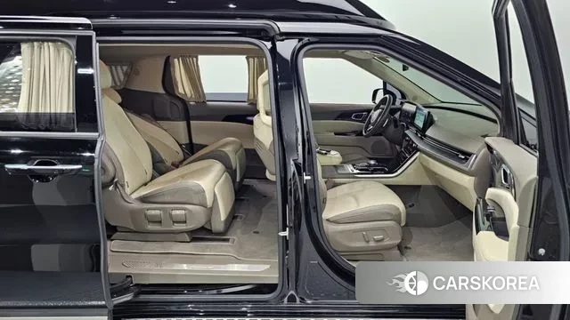 Kia Carnival 4th generation 2022 Черный из Кореи, фото 2