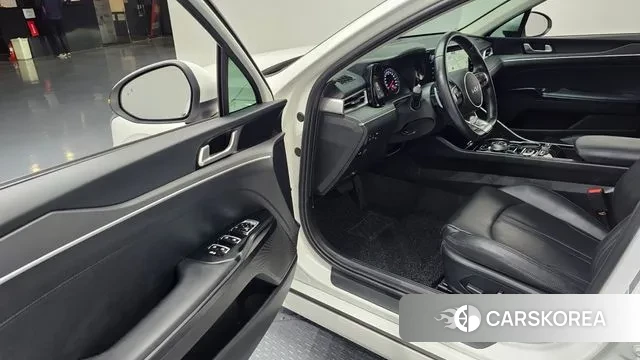 Kia K5 3rd generation 2022 Белый из Кореи, фото 2