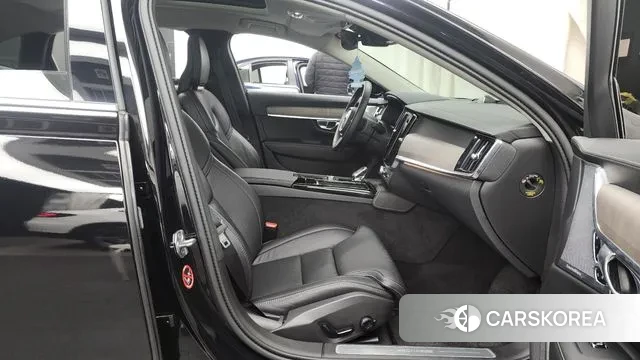 Volvo S90 2021 Черный из Кореи, фото 2