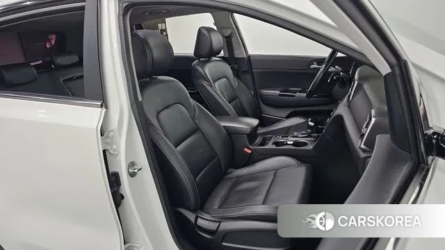 Kia Sportage 4th Generation 2018 Белый из Кореи, фото 2