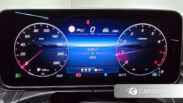 Mercedes-Benz C-Class W206 2025 Белый из Кореи, фото 2