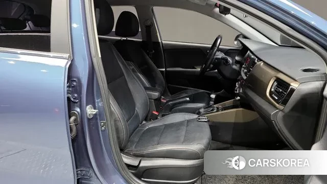 Kia Stonic 2019 Синий из Кореи, фото 2