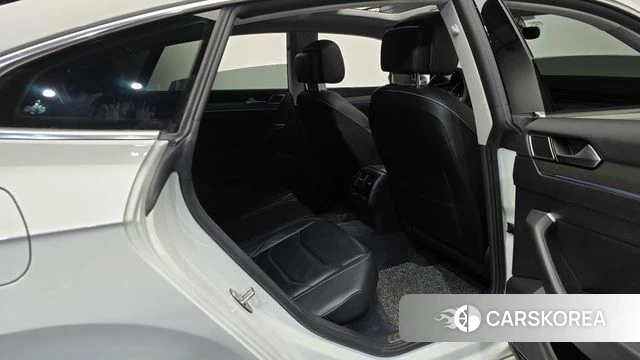 Volkswagen Arteon 2019 Белый из Кореи, фото 2