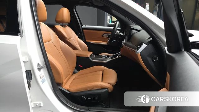 BMW 3 Series (G20) 2024 Белый из Кореи, фото 2